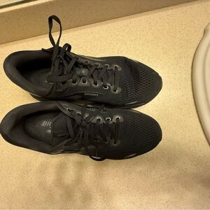 Brooks Ghost Women’s Black Running Shoes